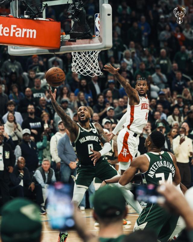 半岛体育-时来运转？裁判漏判+火箭送礼 雄鹿生死球逃出生天