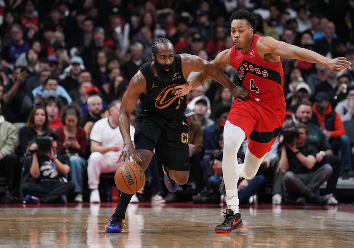 半岛体育-NBA首轮总结，半决赛对阵分析，老年球星越来越难统治比赛了|季后赛|詹姆斯·哈登|常规赛|抢七|俄克拉荷马雷霆队_新浪体育_新浪新闻